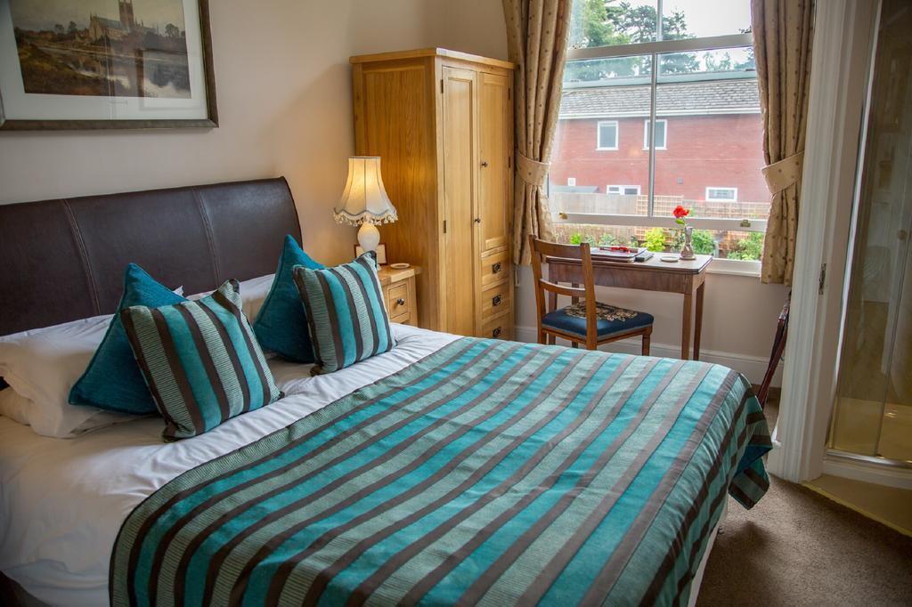 Southbank House Bed & Breakfast Hereford Exterior photo